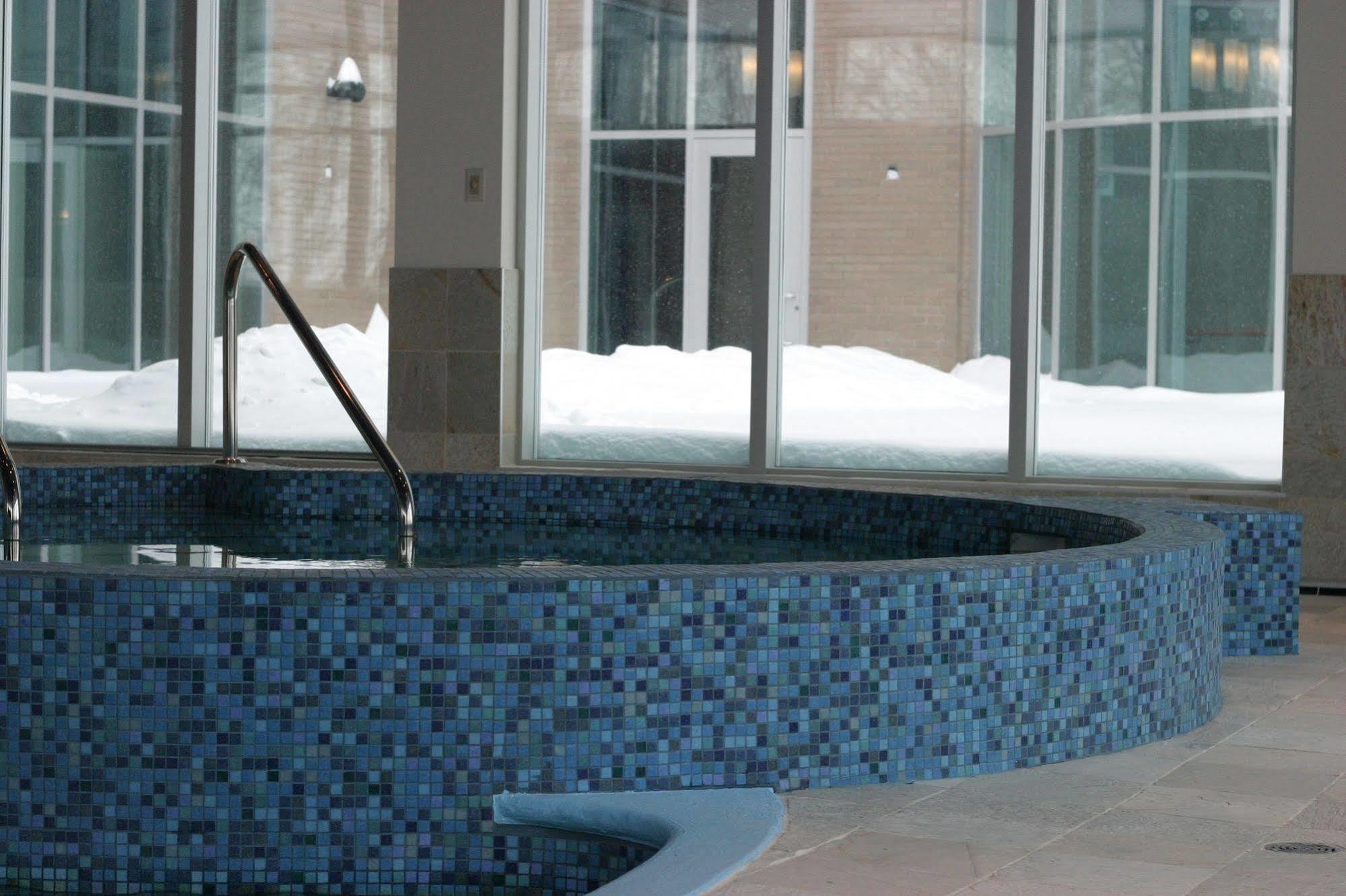 Hotel Mortagne Boucherville Ngoại thất bức ảnh